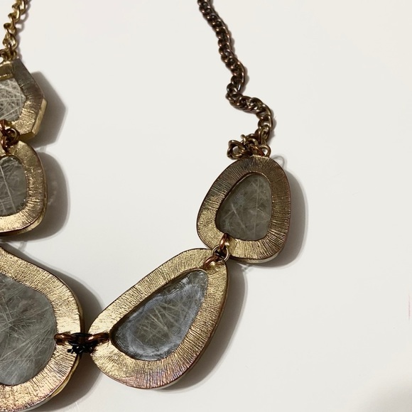 ✨2/$20 🪨 Stone Statement Necklace - Picture 4 of 4